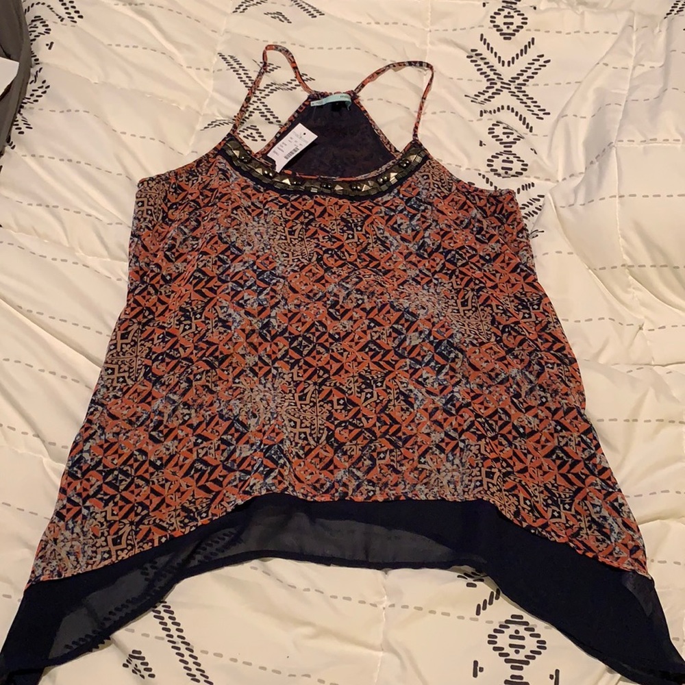 ❤️Maurices- flowy multicolored tank Size small NWT